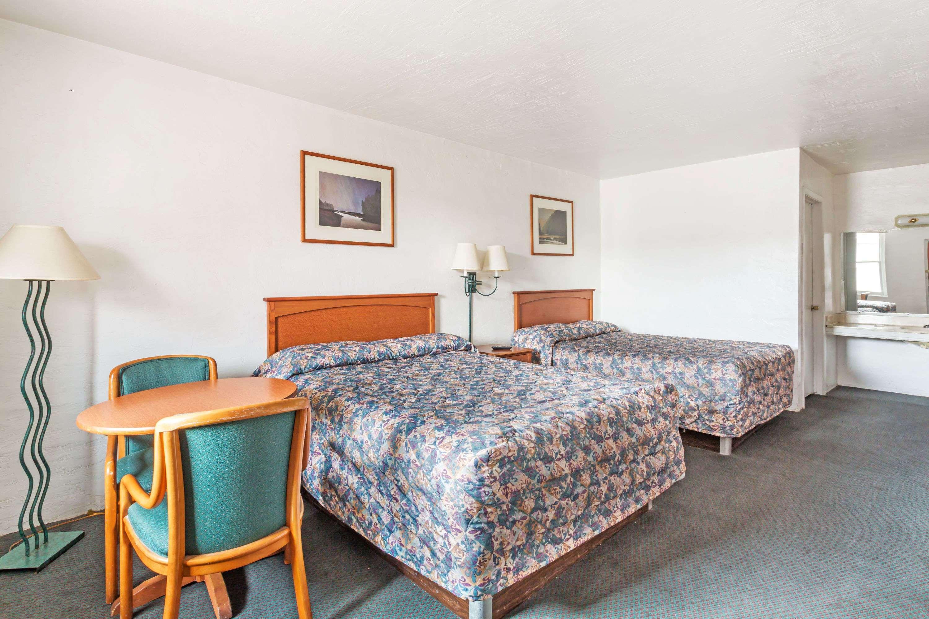 Americas Best Value Inn Wendover Exterior foto
