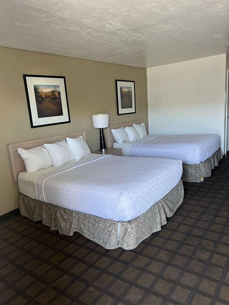 Americas Best Value Inn Wendover Habitación foto